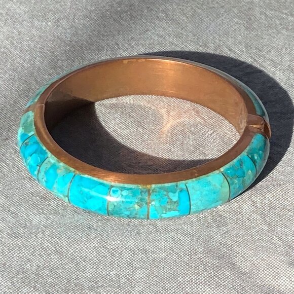 Jay King / DTR , Turquoise Inlay, Copper Hinged Bangle, Magnetic closure - Picture 10 of 13
